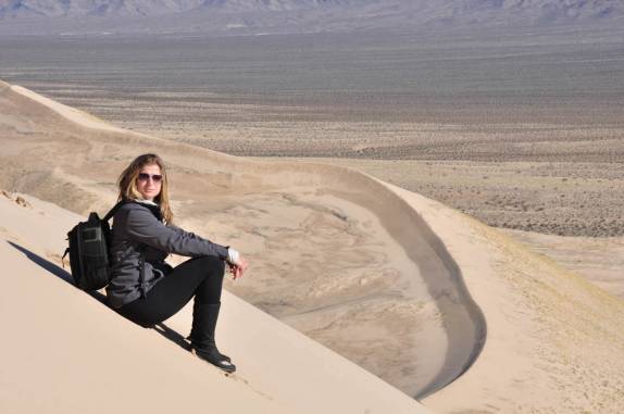 Caminhada pelas dunas de Kelso, no deserto de Mojave, na Califórnia, nos Estados Unidos